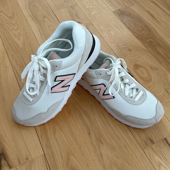 New Balance Women's 515 V3 Sneaker, Sea Salt/Pink Haze, size 8.5 - Picture 1 of 5